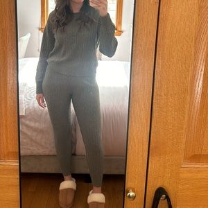 Pink Rose green knit set